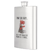 Ich mag ruhig aussehen, aber in meinem Kopf habe i Flachmann (Links)