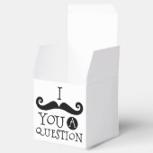 Ich Mustache Ihnen eine Frage Geschenkschachtel (Geöffnet)
