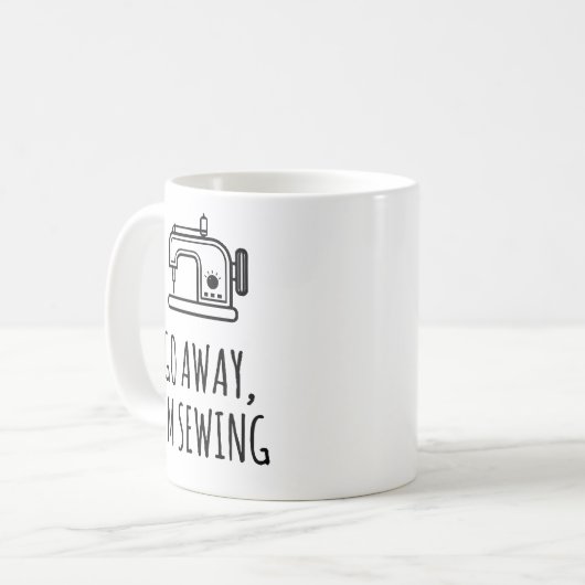 Ich nähe, sonniges Nähen, Profanity-Geschenk Kaffeetasse (Vorderseite Links)