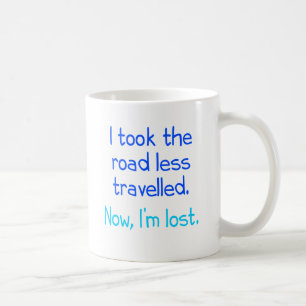 Ich nahm die Straße reiste weniger Kaffeetasse