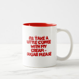 Ich nehme einen wenigen Kaffee mit meiner Creme u. Zweifarbige Tasse