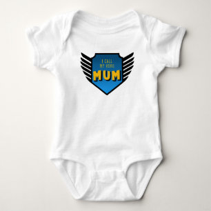 Ich nenne meinen Helden Mutti zum Muttertag Weiß Baby Strampler