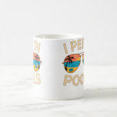 Ich pinkle in Pools Lustiger Sommerurlaub Kaffeetasse (Mittel)