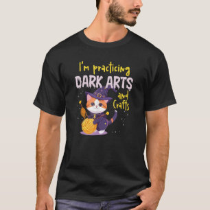 Ich praktiziere Niedliches Stricken von dunklen Kü T-Shirt