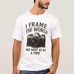 Ich rahme die Welt – Vintage-Kamera-Fotograf T-Shirt