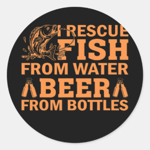 Ich rette Fische aus Wasser Bier aus Flaschen Runder Aufkleber