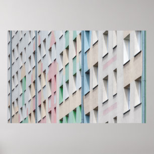 ICH SCHAUE ES, UM DIE FENSTER ZU VEREINTEN UND DIE POSTER