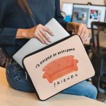 Ich schaue mir eher FRIENDS™ an Laptopschutzhülle<br><div class="desc">Diese grafische Funktion ist das Central Perk Sofa und das Zitat: "Ich würde lieber FRIENDS™ sehen."</div>