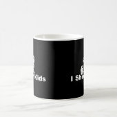 Ich schieße Kinderschwarzes Kaffeetasse (Mittel)