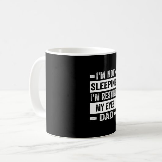 Ich schlafe nicht und ruhe mich aus - Vater Kaffeetasse (Vorderseite Links)