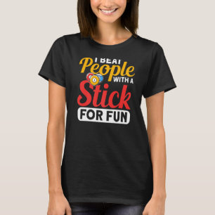 Ich schlage Leute, die an einem Ding sitzen, um Sp T-Shirt