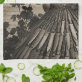 Ich Schneide Keine Ecken Surrealer Collage Geschirrtuch (Gefaltet)