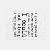 Ich schrieb in das dunkle Thoreau Zitat Fleecedecke (Vorderseite (Horizontal))