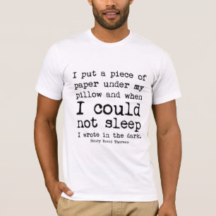 Ich schrieb in das dunkle Thoreau Zitat T-Shirt
