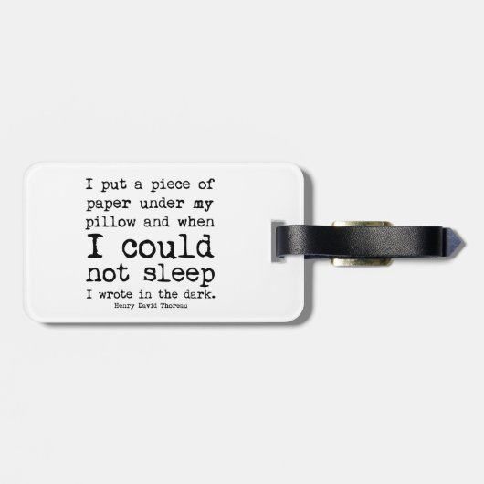 Ich schrieb in einem Dark Thoreau Zitat Gepäckanhänger (Rückseite horizontal)