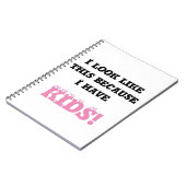 Ich sehe so aus, weil ich einen lustigen Text habe Notizblock (Linke Seite)