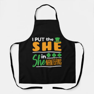 Ich setzte die "She" in Shenanigans St Patrick's D Schürze