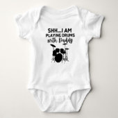 Ich spiele Schlagzeug mit Daddy Funny Drummer Gif Baby Strampler (Vorderseite)
