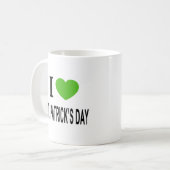 ICH ❤️ ST. PATRICKS TAG mit grünem Herzen Kaffeetasse (Vorderseite Links)
