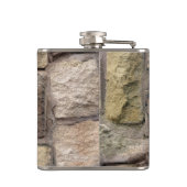 "Ich stecke fest" ein anderer Stein in der Wand Flachmann (Rückseite)