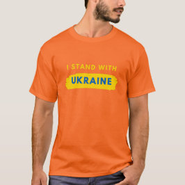 Ich stehe mit dem ukrainischen T - Shirt