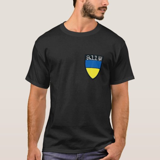 Ich stehe mit der ukrainischen Flagge auf der ukra T-Shirt (Vorderseite)