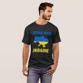 Ich stehe mit der ukrainischen Flagge, die die Ukr T-Shirt (Vorne ganz)