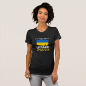 Ich stehe mit der ukrainischen Flagge Pu*k Futin g T-Shirt (Vorne ganz)