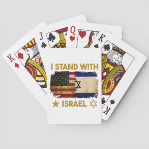 Ich stehe mit Israel Shirt da, das ich mit Israel  Spielkarten