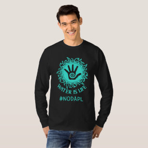 Ich stehe mit stehendem Felsen T-Shirt