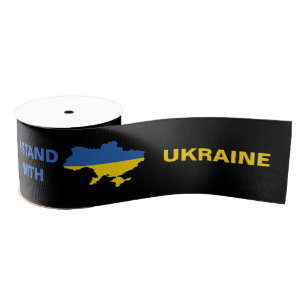Ich stehe mit ukrainischer Flagge und Karte Ripsband