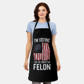 Ich stimme für den verurteilten Felon Pro Trump 20 Schürze (Getragen)