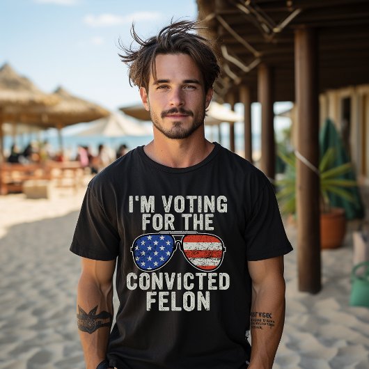 Ich stimme für den verurteilten Felon T-Shirt