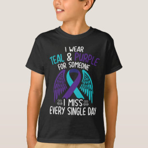 Ich trage Aquamarin und Lila für jemanden, den ich T-Shirt