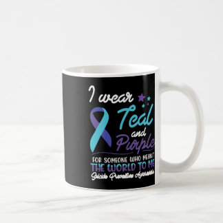 Ich trage Aquamarin und Lila für jemanden, der das Kaffeetasse