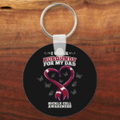 Ich trage Burgundy für mein Vater-Sichelzellanäugn Schlüsselanhänger (Rückseite)