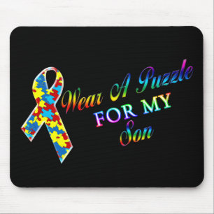 Ich trage ein Puzzlespiel für meinen Sohn Mousepad