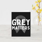 Ich trage Grau für Hirntumor Awareness Gray S Ribb Karte (Gelbe Blume)