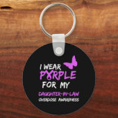 Ich trage Lila für meine Schwesterschwester-Überdo Schlüsselanhänger (Rückseite)