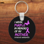 Ich trage Lila im Gedächtnis meiner Mutter Überdos Schlüsselanhänger (Vorderseite)