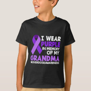 Ich trage Lila in Erinnerung an meine Oma-Überdosi T-Shirt