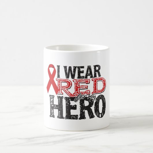 Ich trage Rot für meinen Helden Kaffeetasse (Mittel)