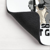 Ich trainiere, damit ich Müll essen kann Waschbär Mousepad (Ecke)