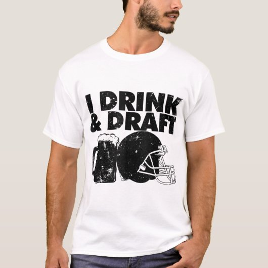 Ich trinke und Entwurf lustige Fantasy Football En T-Shirt (Vorderseite)