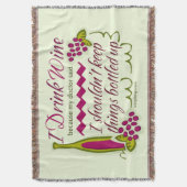 Ich trinke Wein-lustiges Zitat Decke (Vorderseite Vertikal)