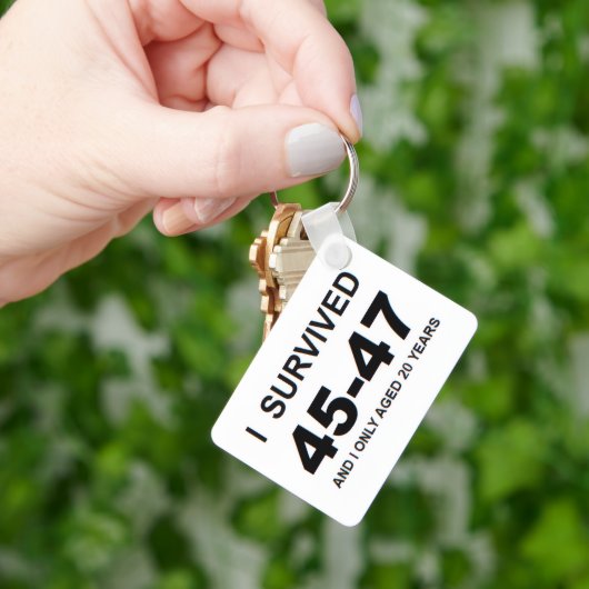 Ich überlebte 45-47 schlüsselanhänger (Hand)