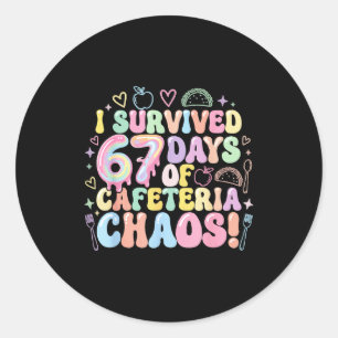 Ich überlebte 67 Tage Cafeteria-Chaos Lunch Lady M Runder Aufkleber