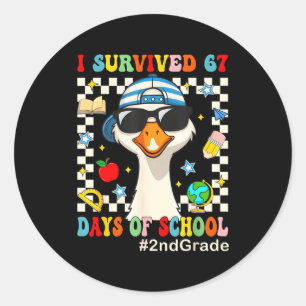 Ich überlebte 67 Tage Schule Lustige Gans Jungen 2 Runder Aufkleber