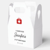 Ich überlebte das Katzenjammer-Kit zum 21. Geburts Geschenkschachtel (Geöffnet)