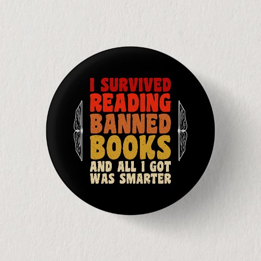 Ich überlebte das Lesen verbotener Bücher witziges Button (Vorderseite)